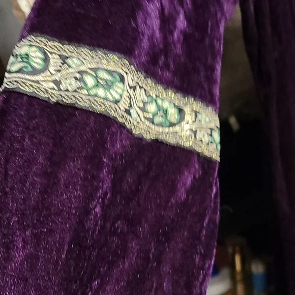 Costume Dress - Picture 5 of 7